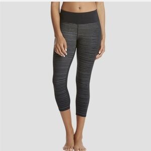 FABLETICS Ingrid Capri II